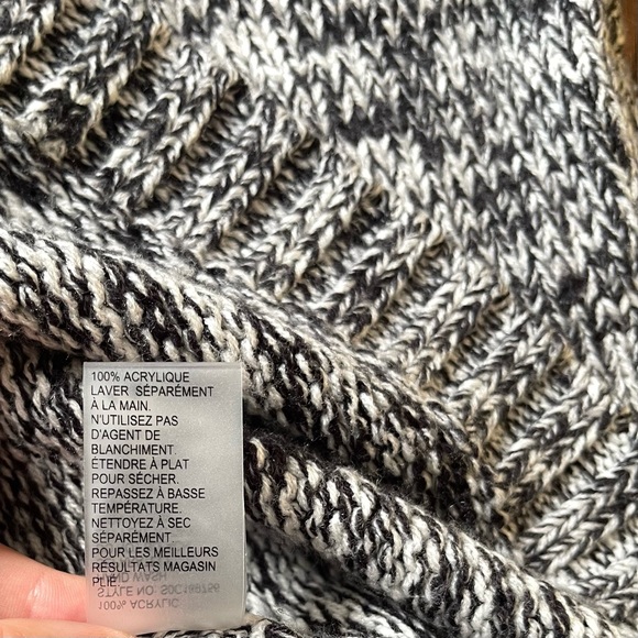 Bianca Nygard Black and White Quirky Panda Eyelash Detail Sweater Size Large - Picture 6 of 8